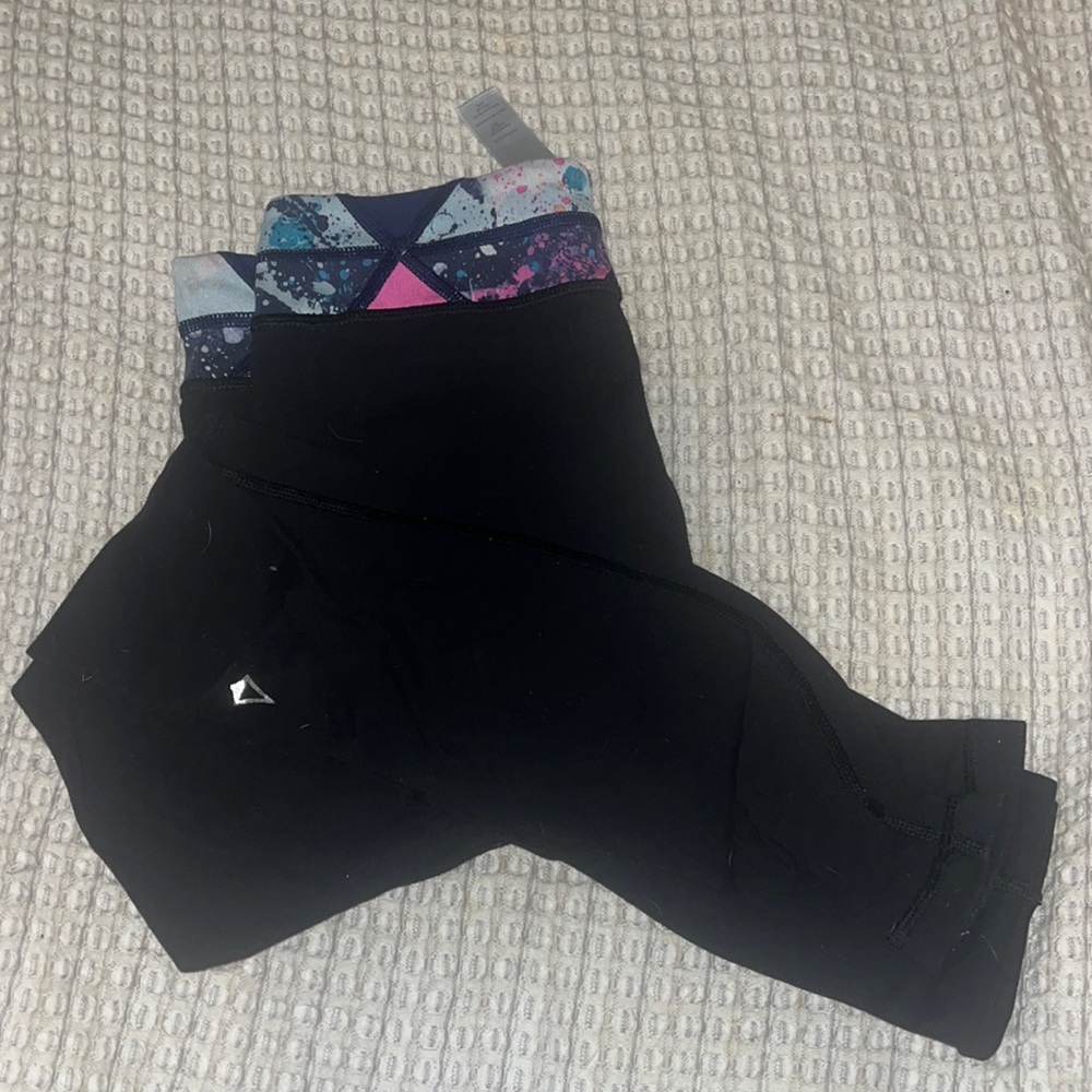 ivivva leggings size 12 but fit like a 0 or 2